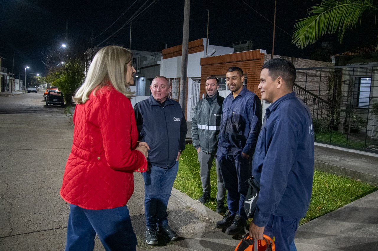 Paraná 100% Led sigue mejorando la calidad de vida en los barrios